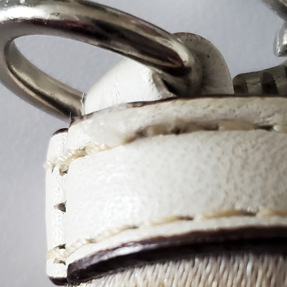 Coach wristlet - Picture 5 of 9